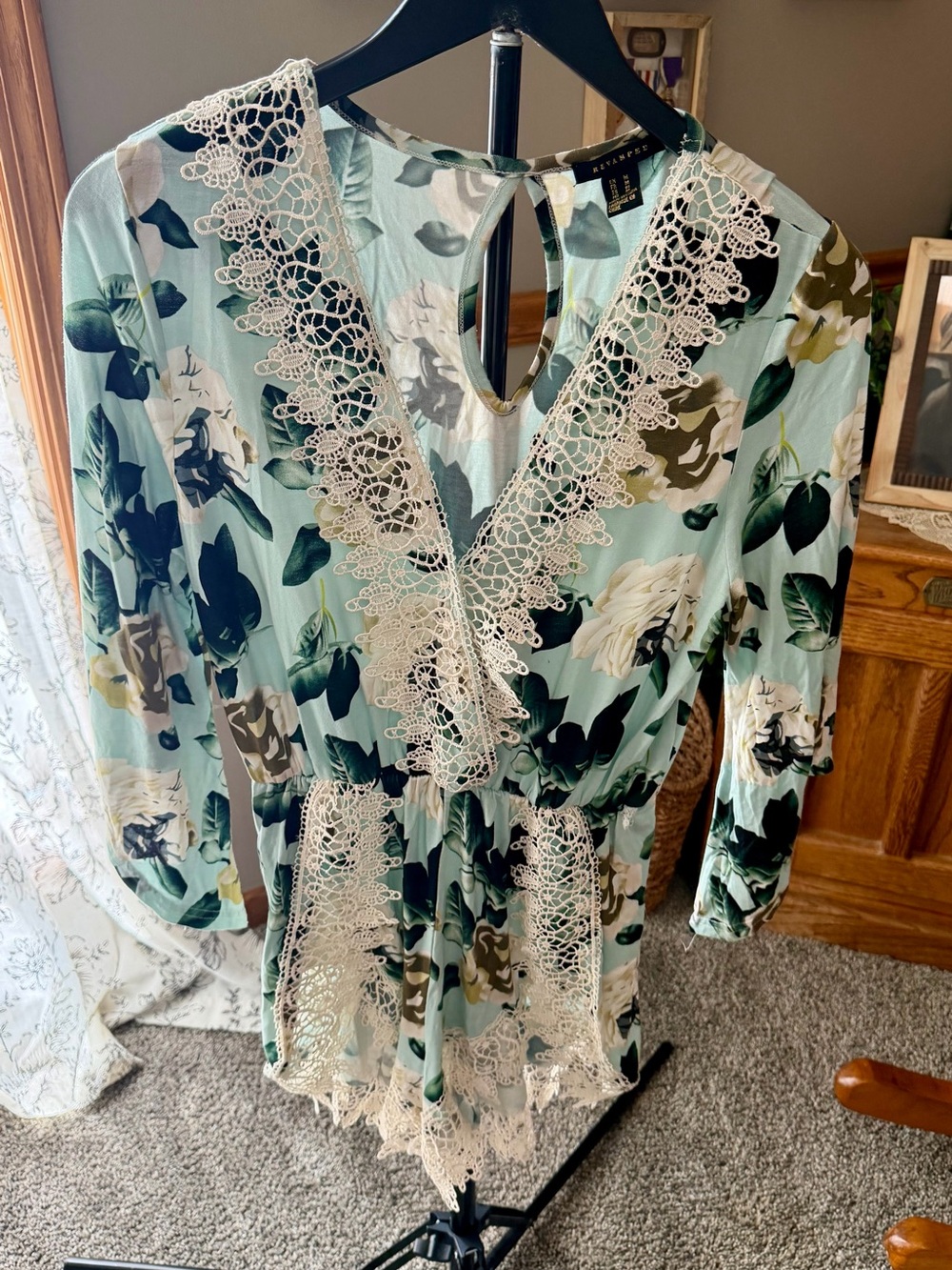 Floral Lace-Trim Long Sleeve Romper- Mint Green